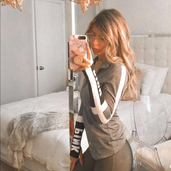 VS PINK active half zip - Picture 2 of 3